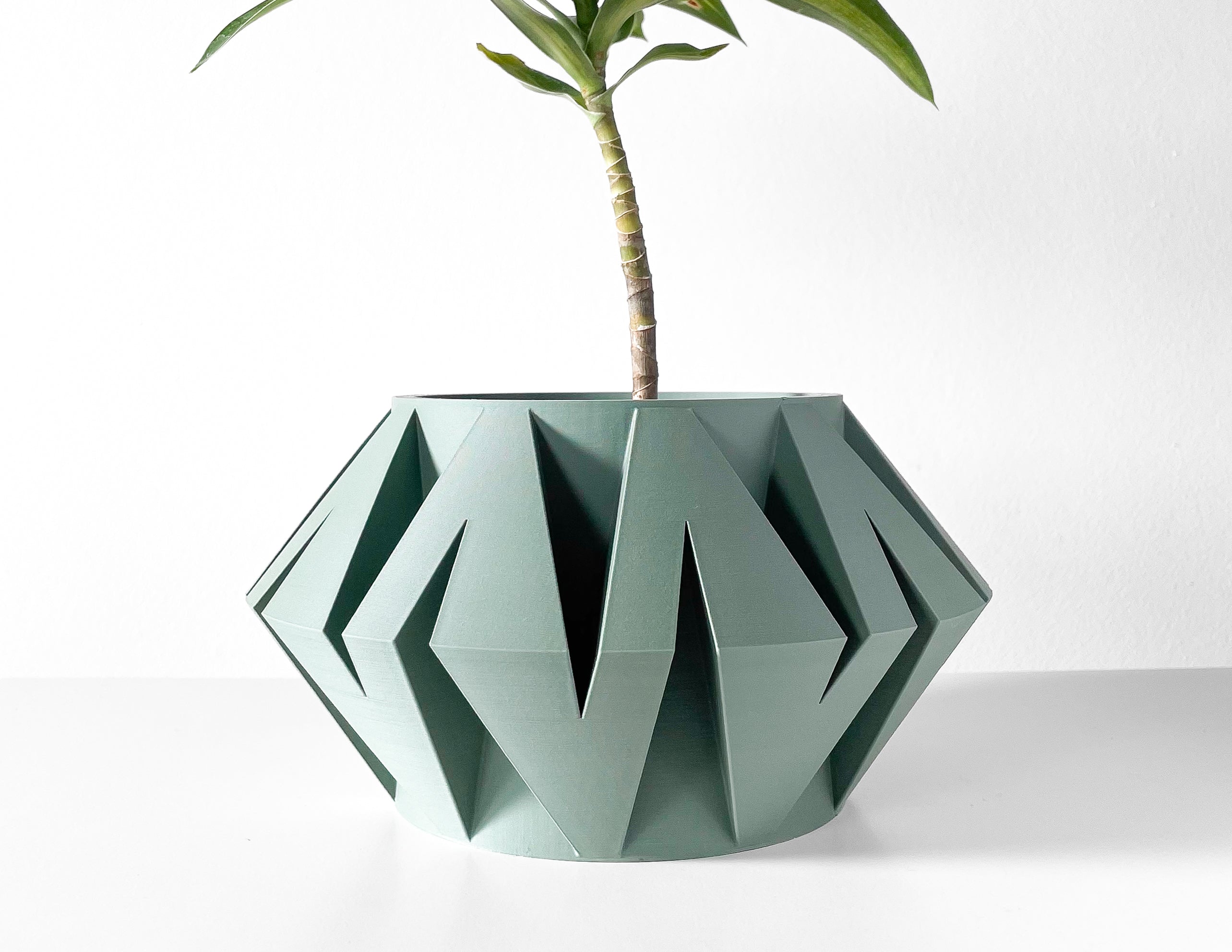 Kovi Planter Pot