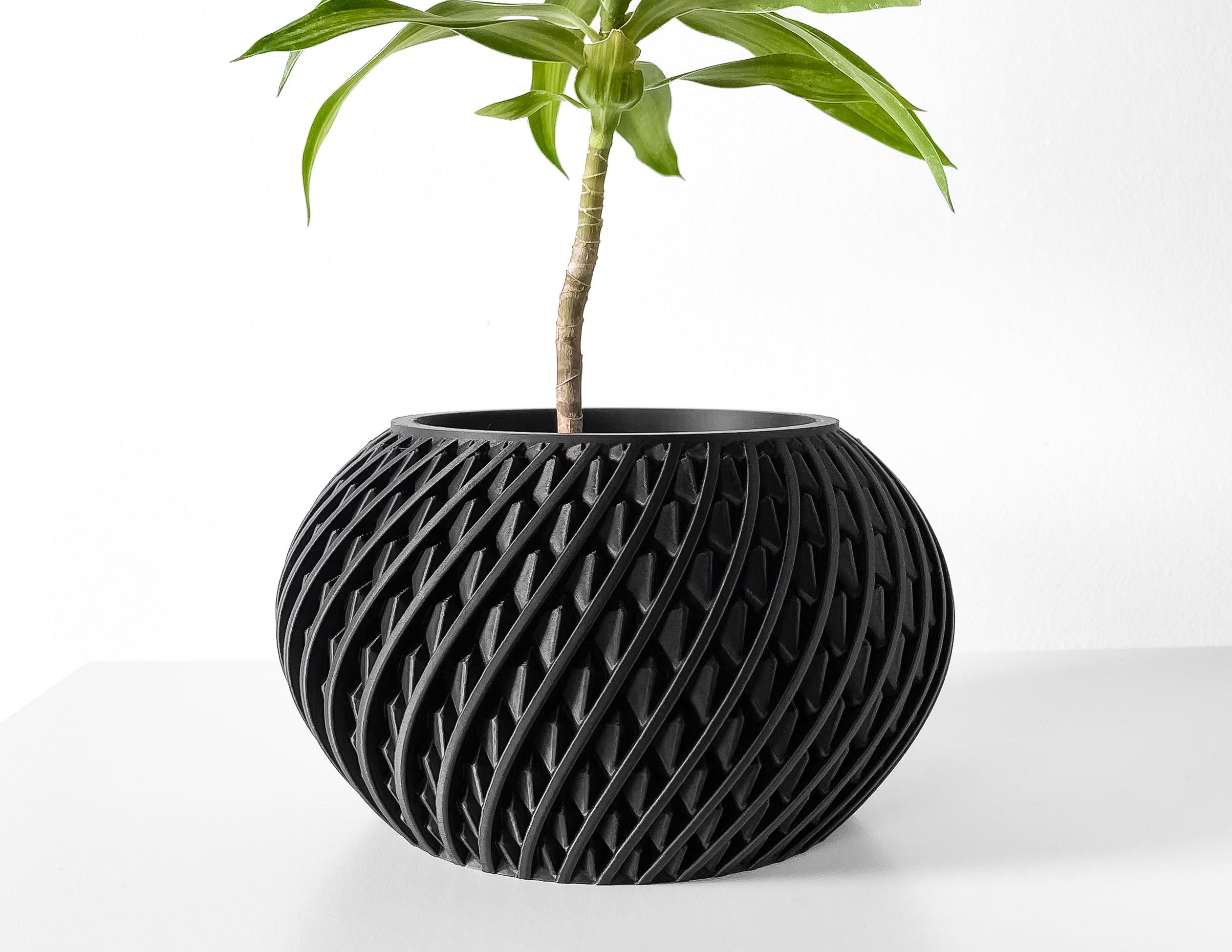 Kio Planter Pot