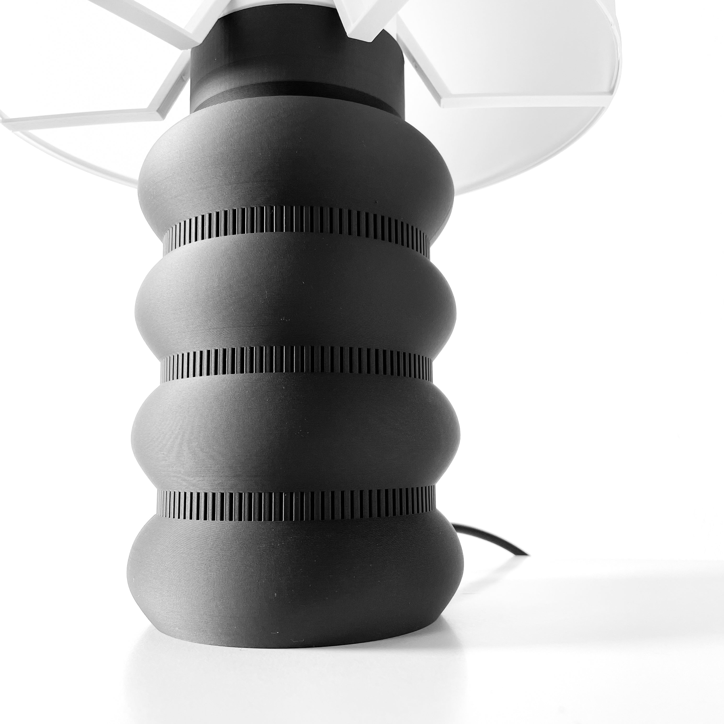 The Santi Lamp