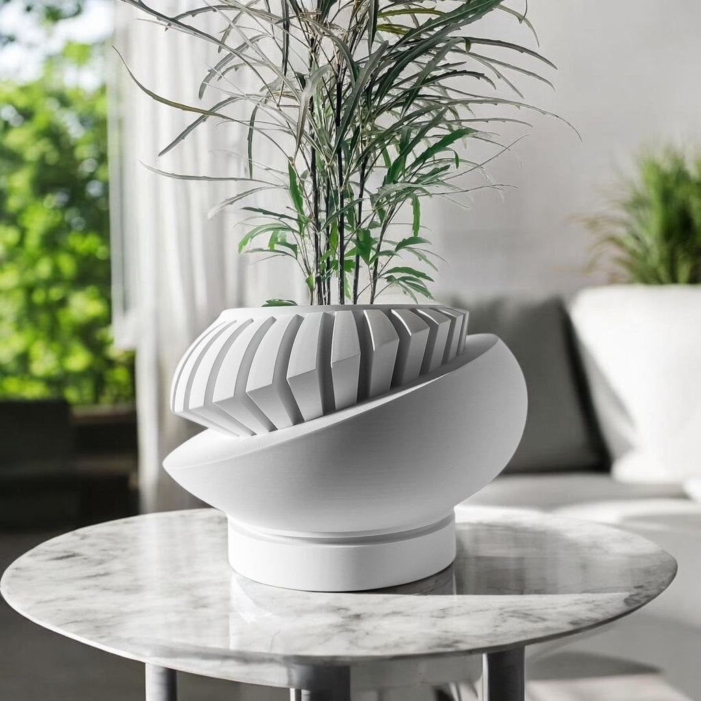 Luxar Planter Pot