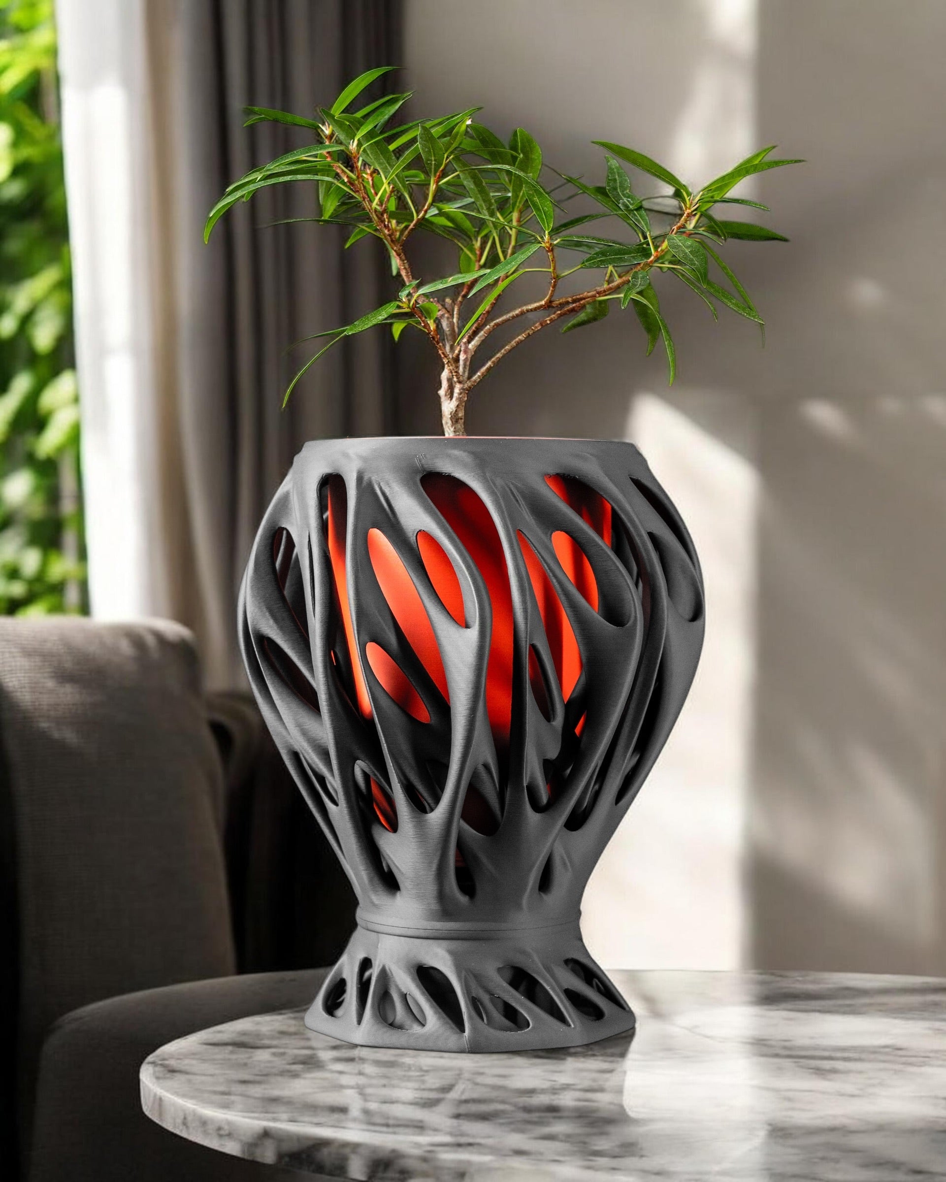 Mantis Planter Pot
