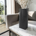 Nado Vase
