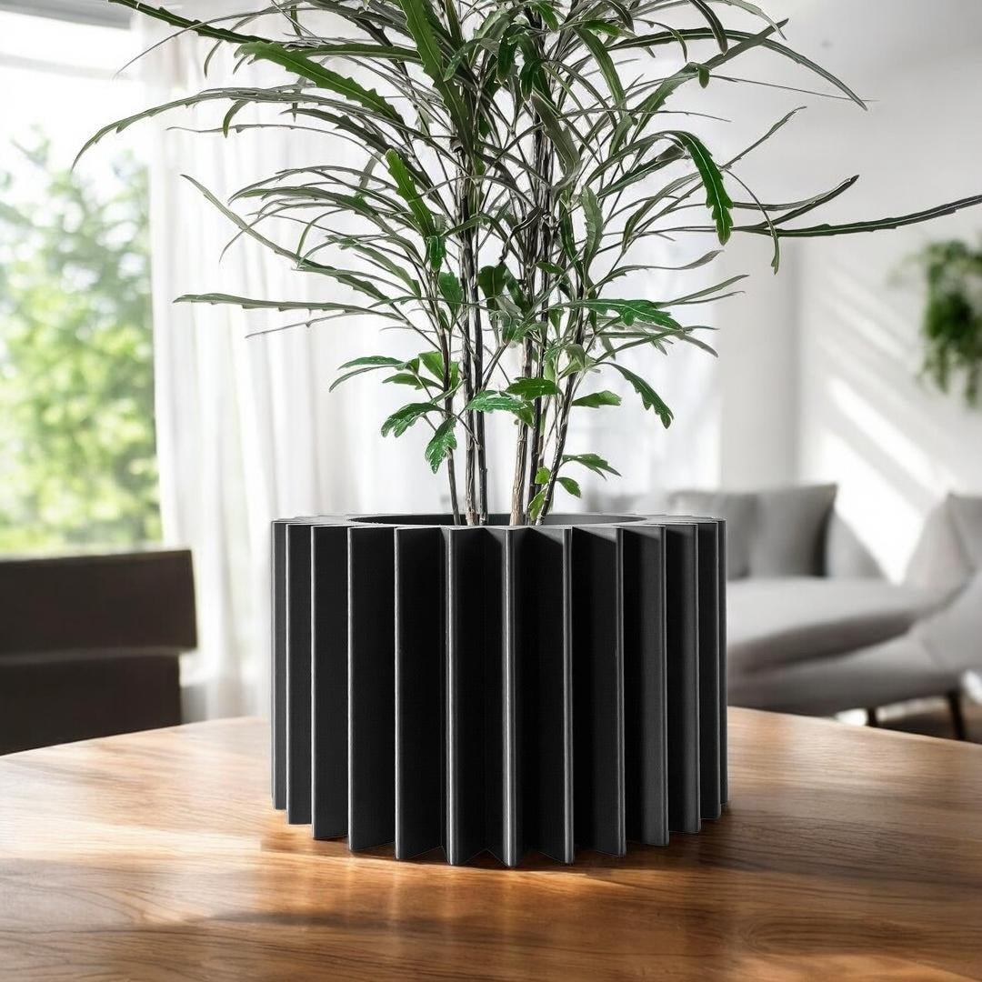 Tuno Planter Pot