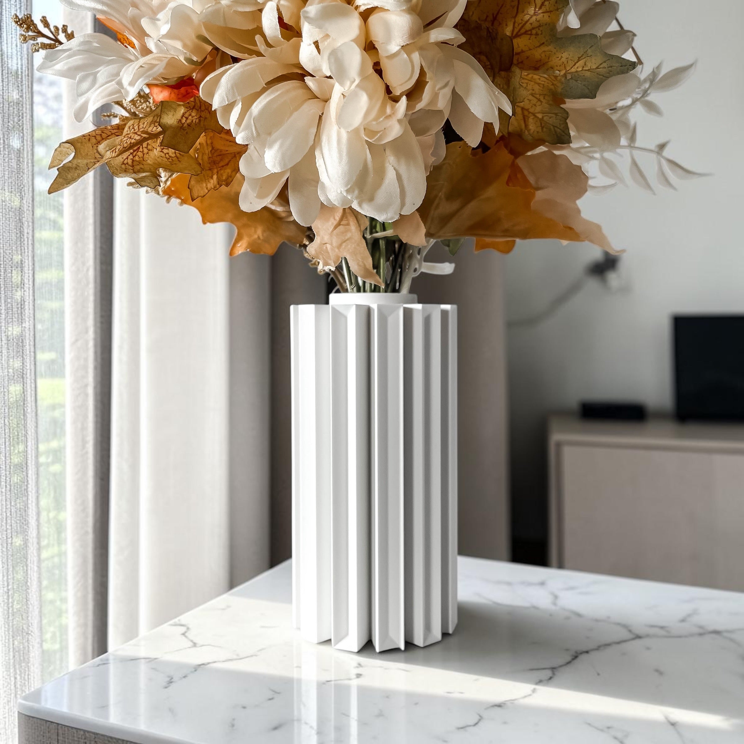 Unda Vase