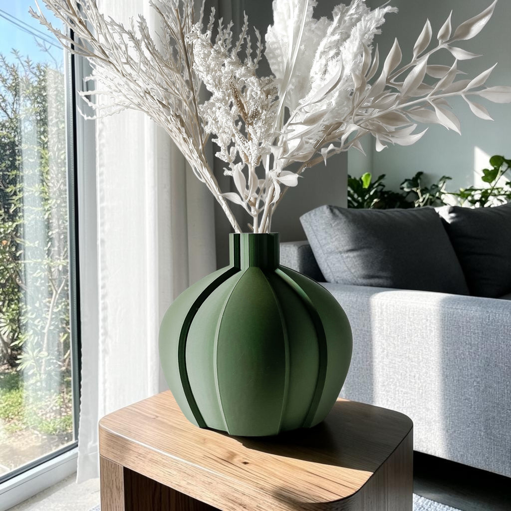 Yomu Short Vase