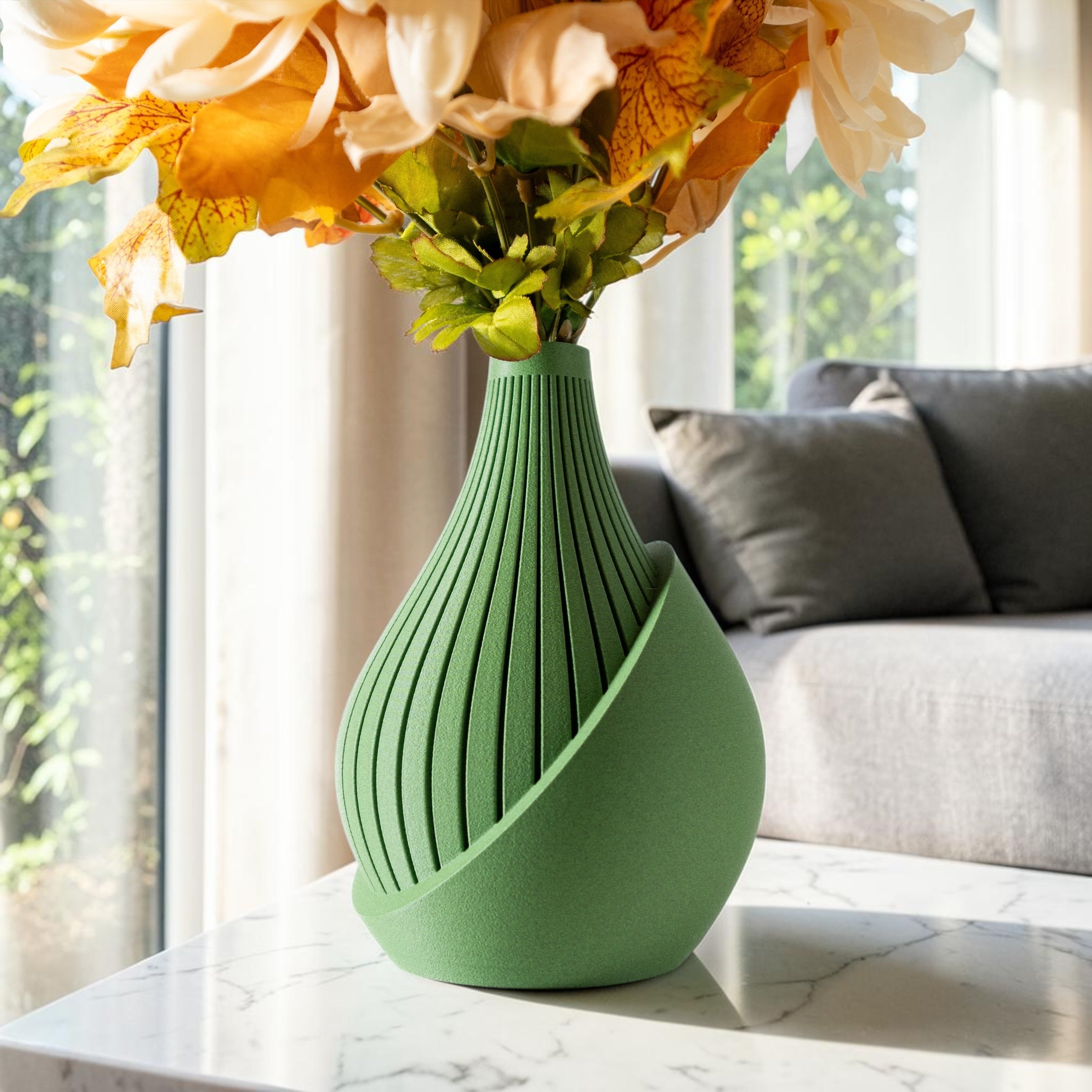 Yovi Vase