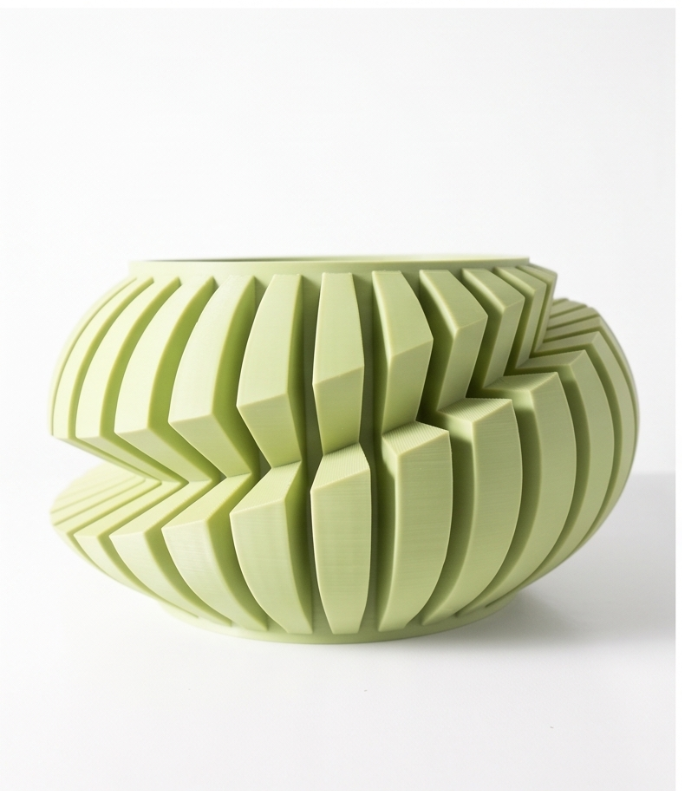 Luxira Planter Pot