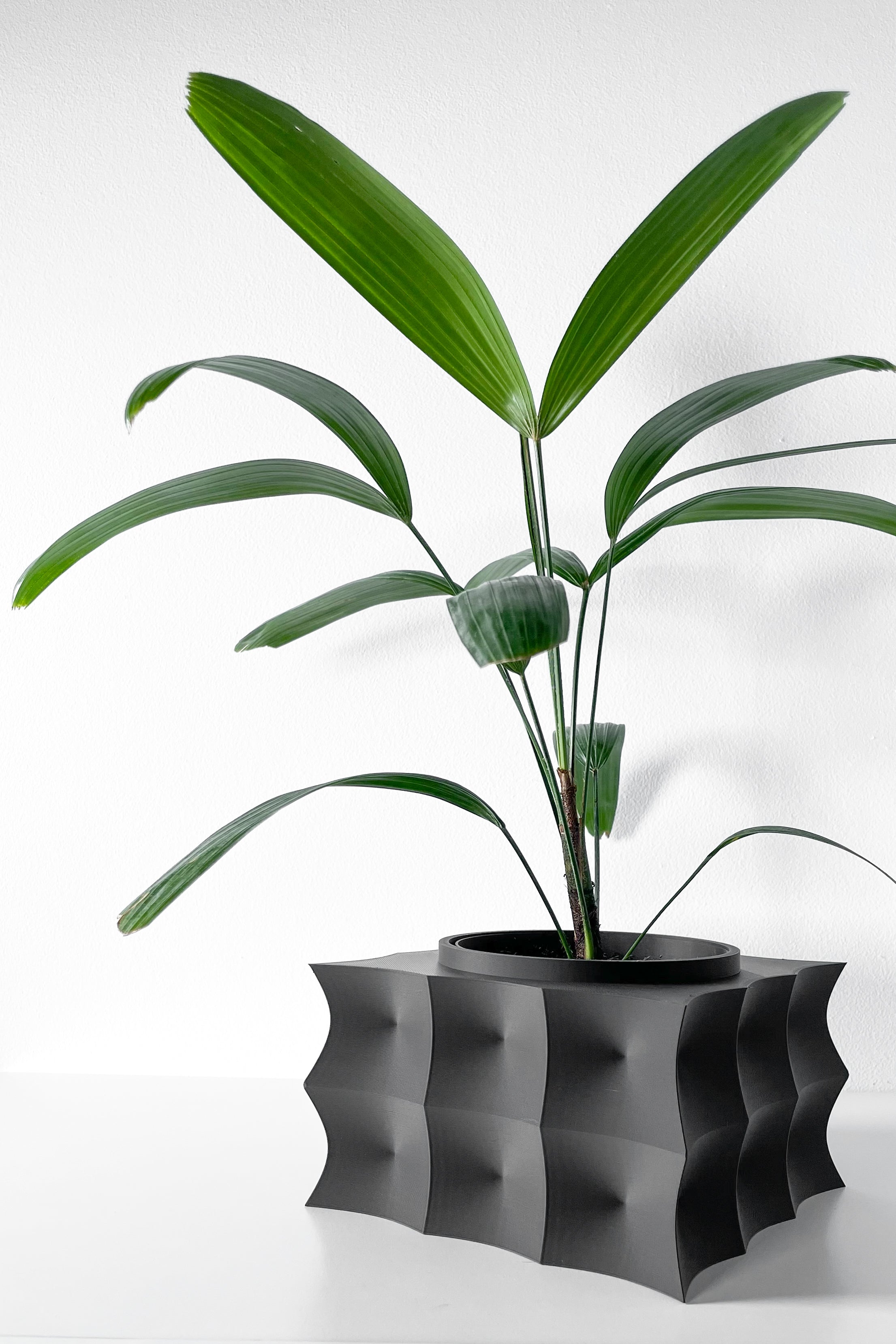 Averth Planter