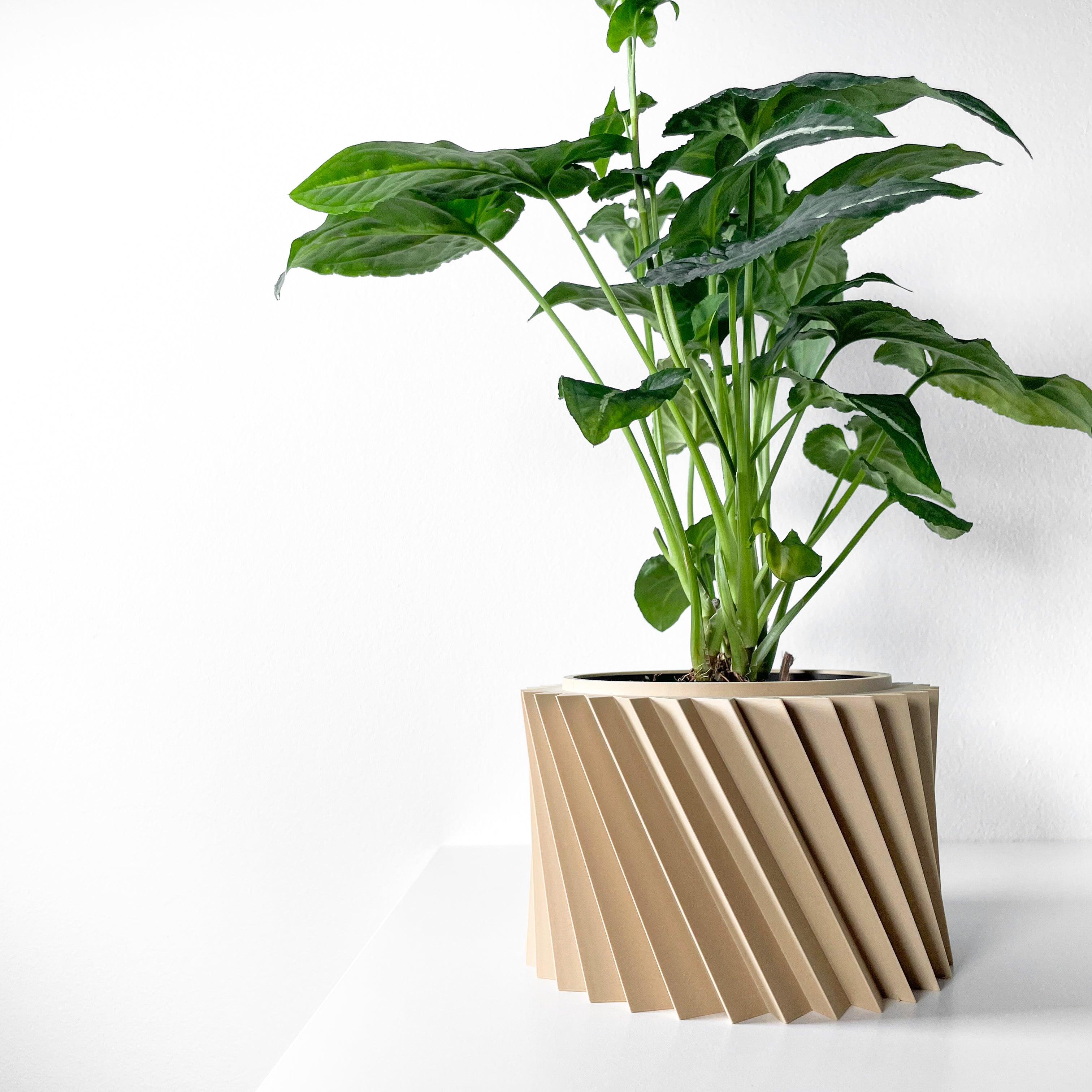 Wiron Planter