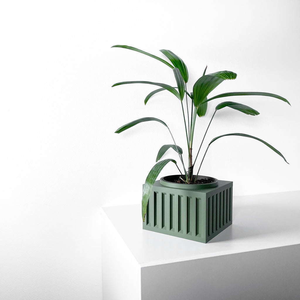 Larix Planter