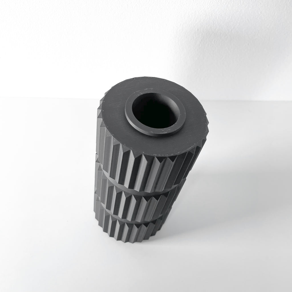 Galorin Vase
