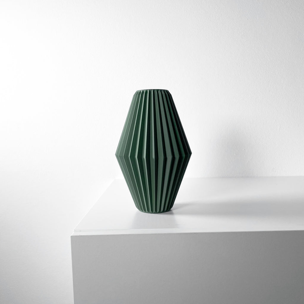Hivara Vase