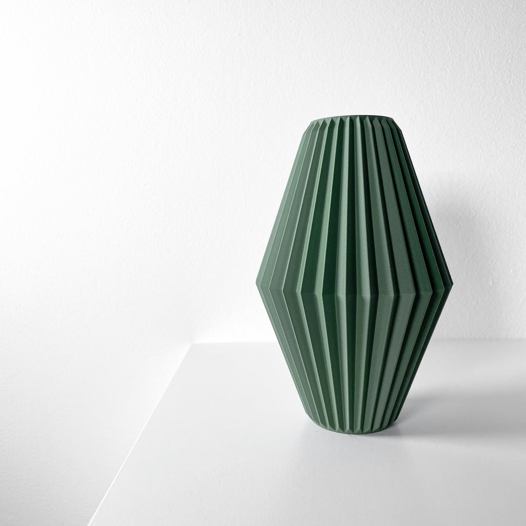 Hivara Vase
