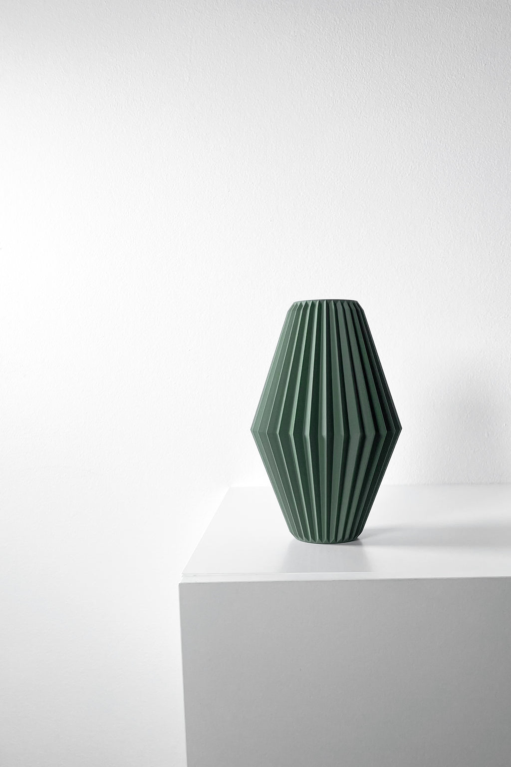 Hivara Vase