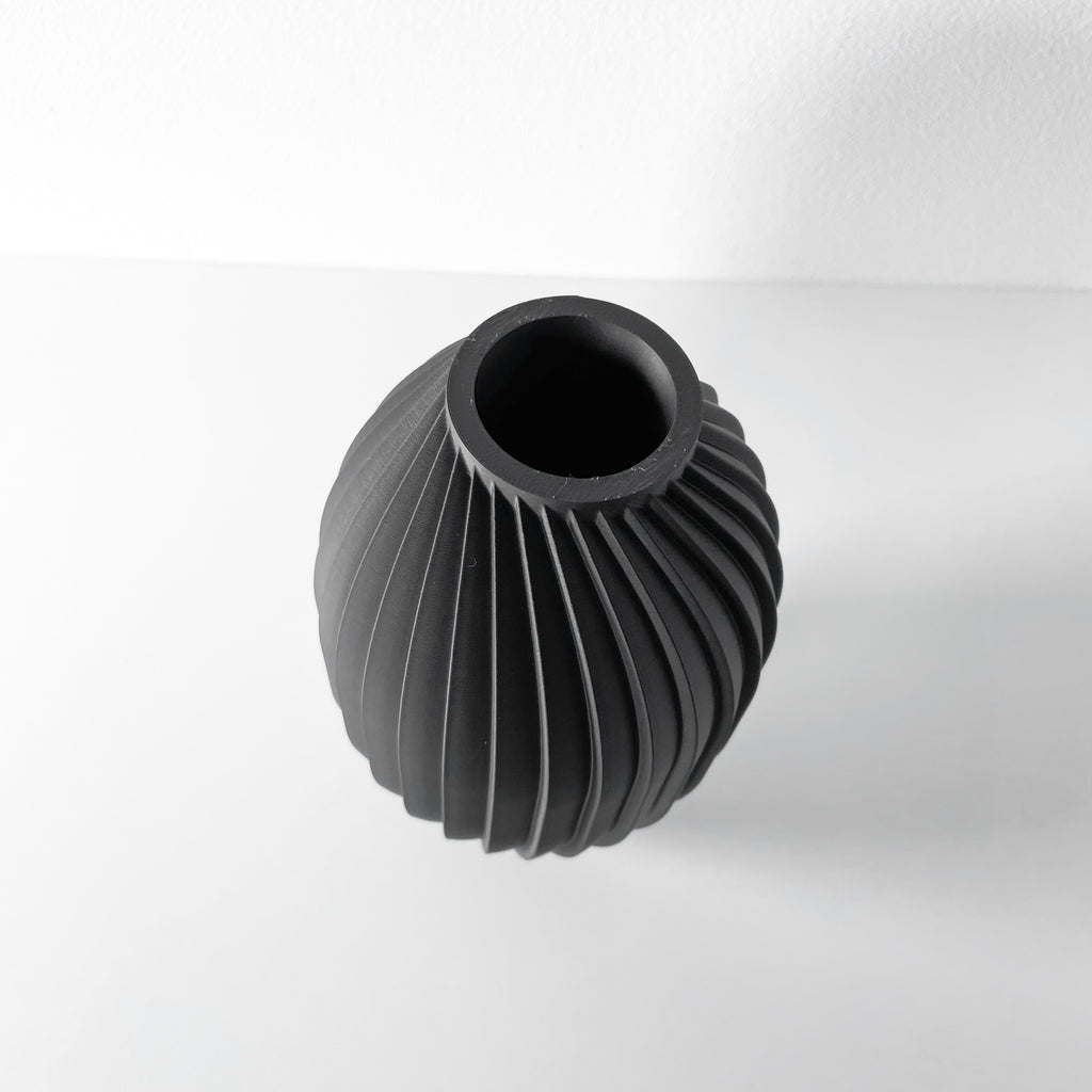 Tivano Vase