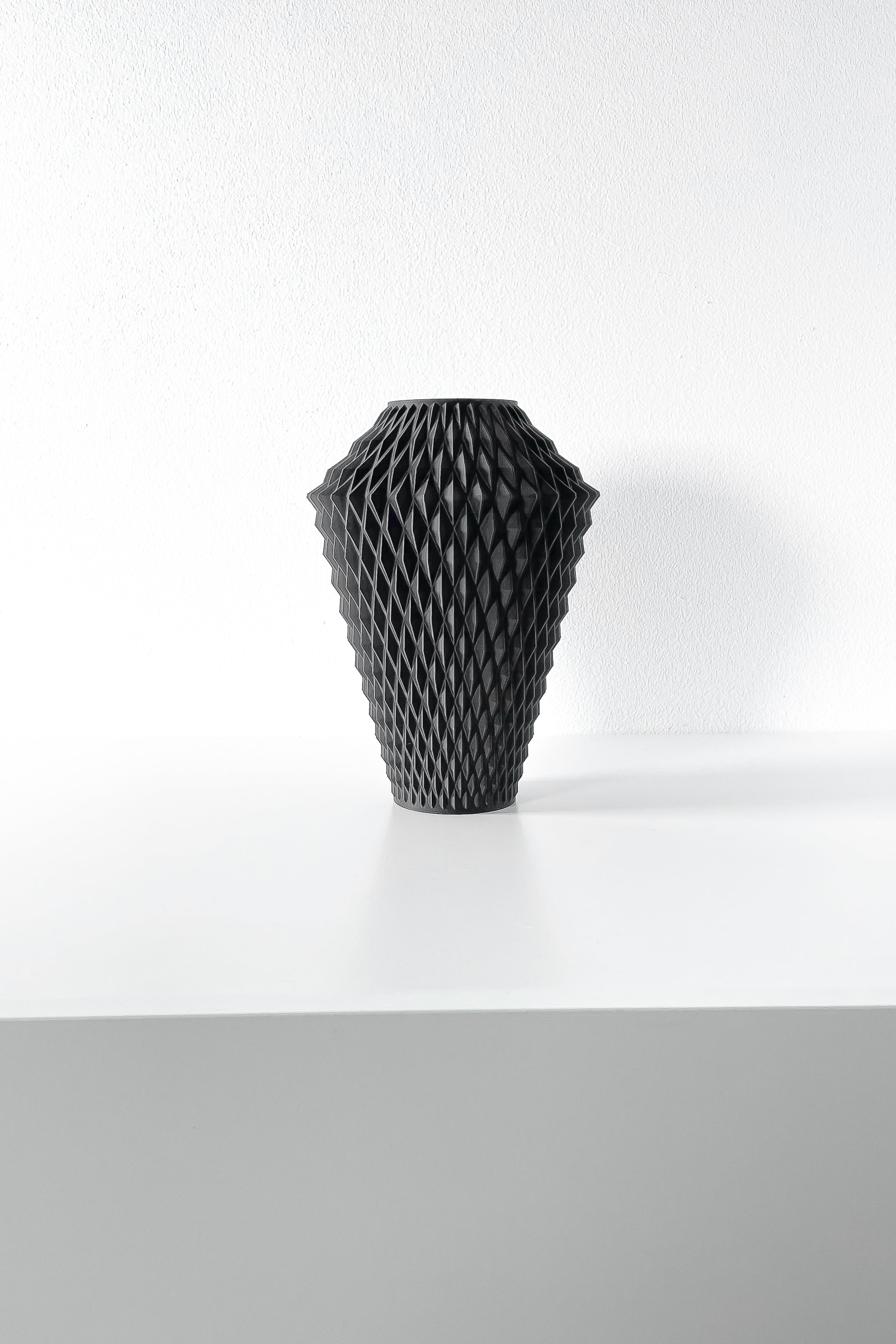 Vantori Vase