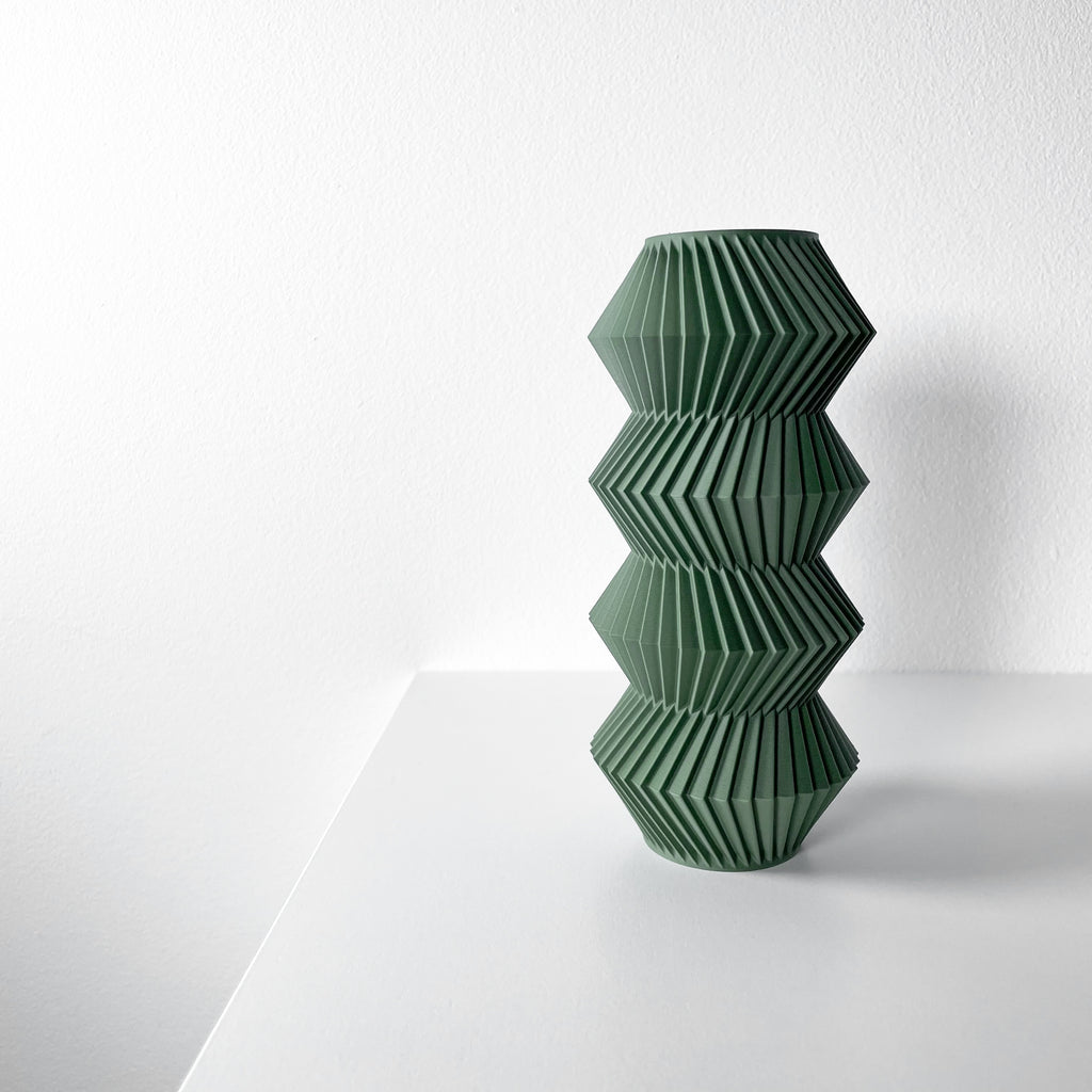 Quelo Vase