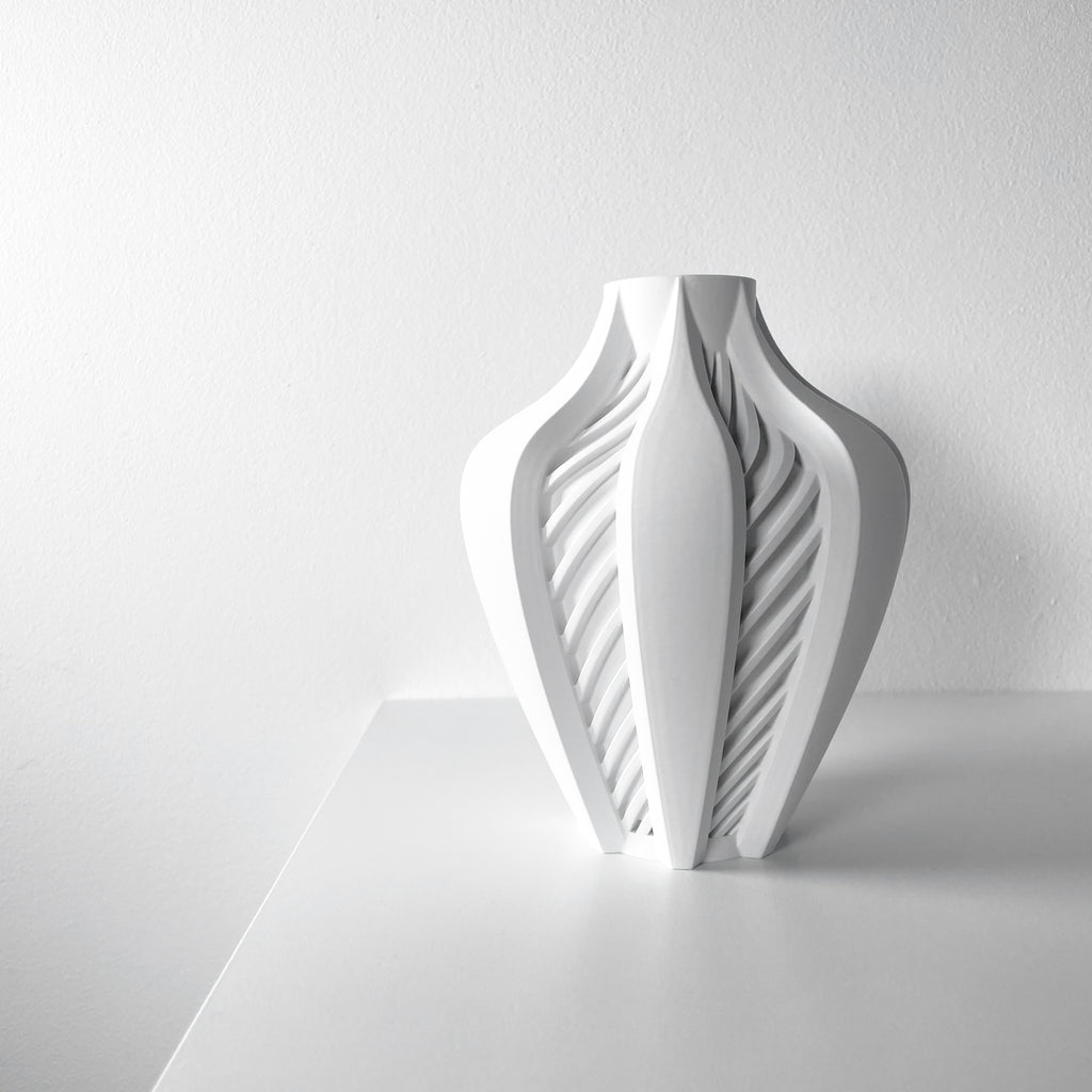 Elvox Vase