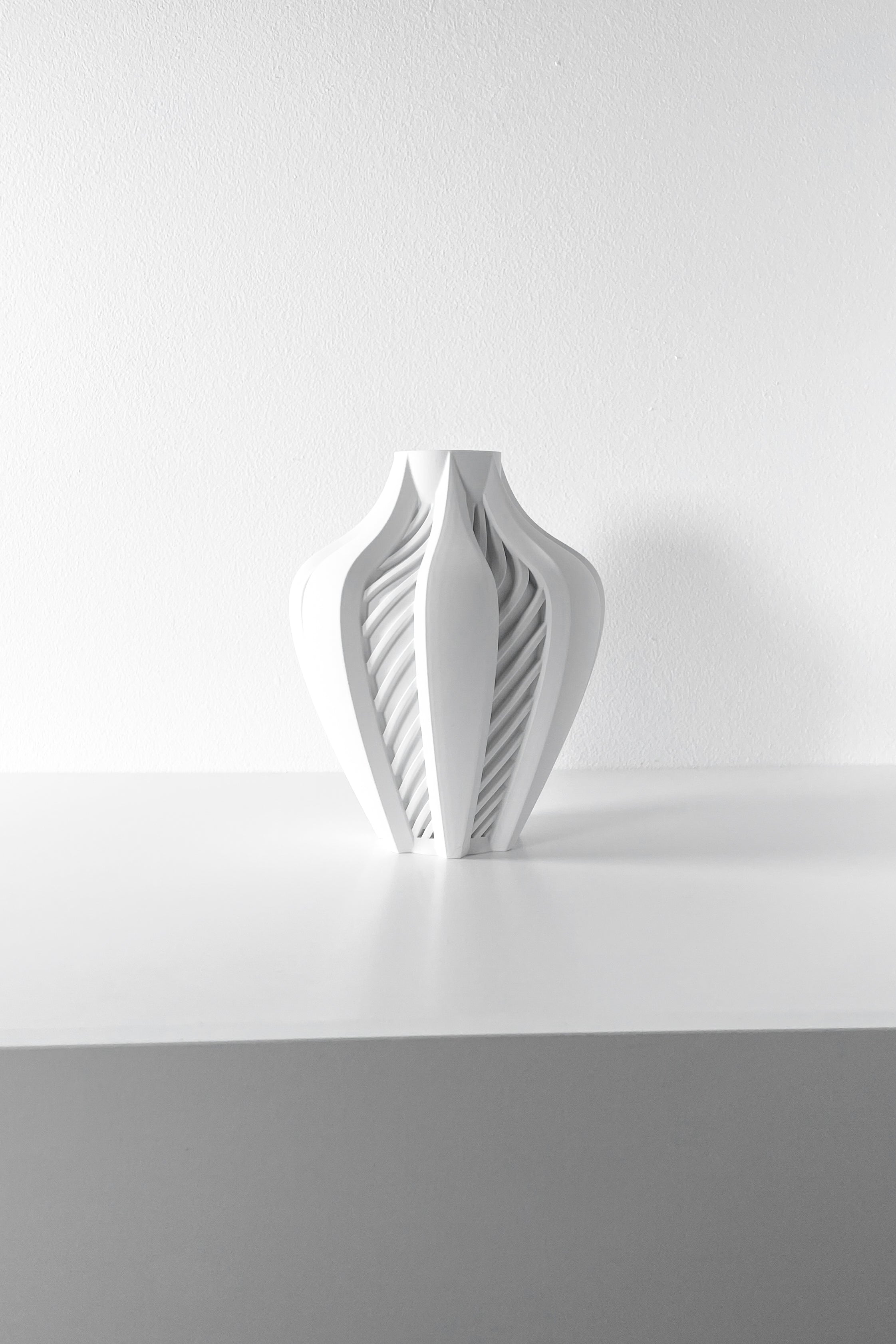 Elvox Vase