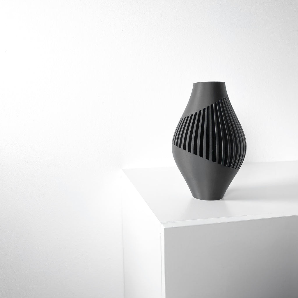 Rinex Vase