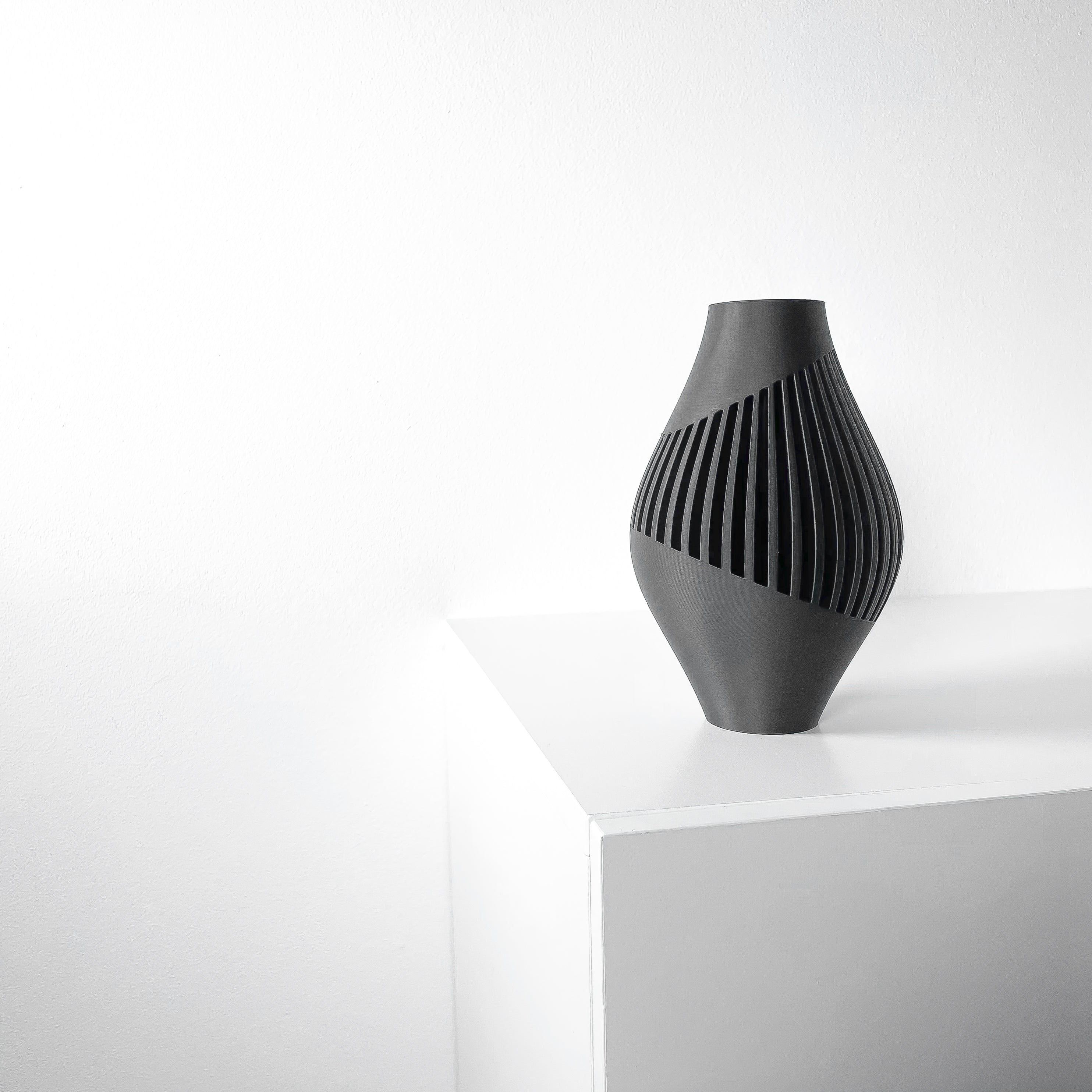 Rinex Vase