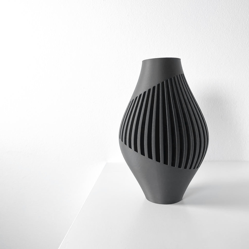 Rinex Vase