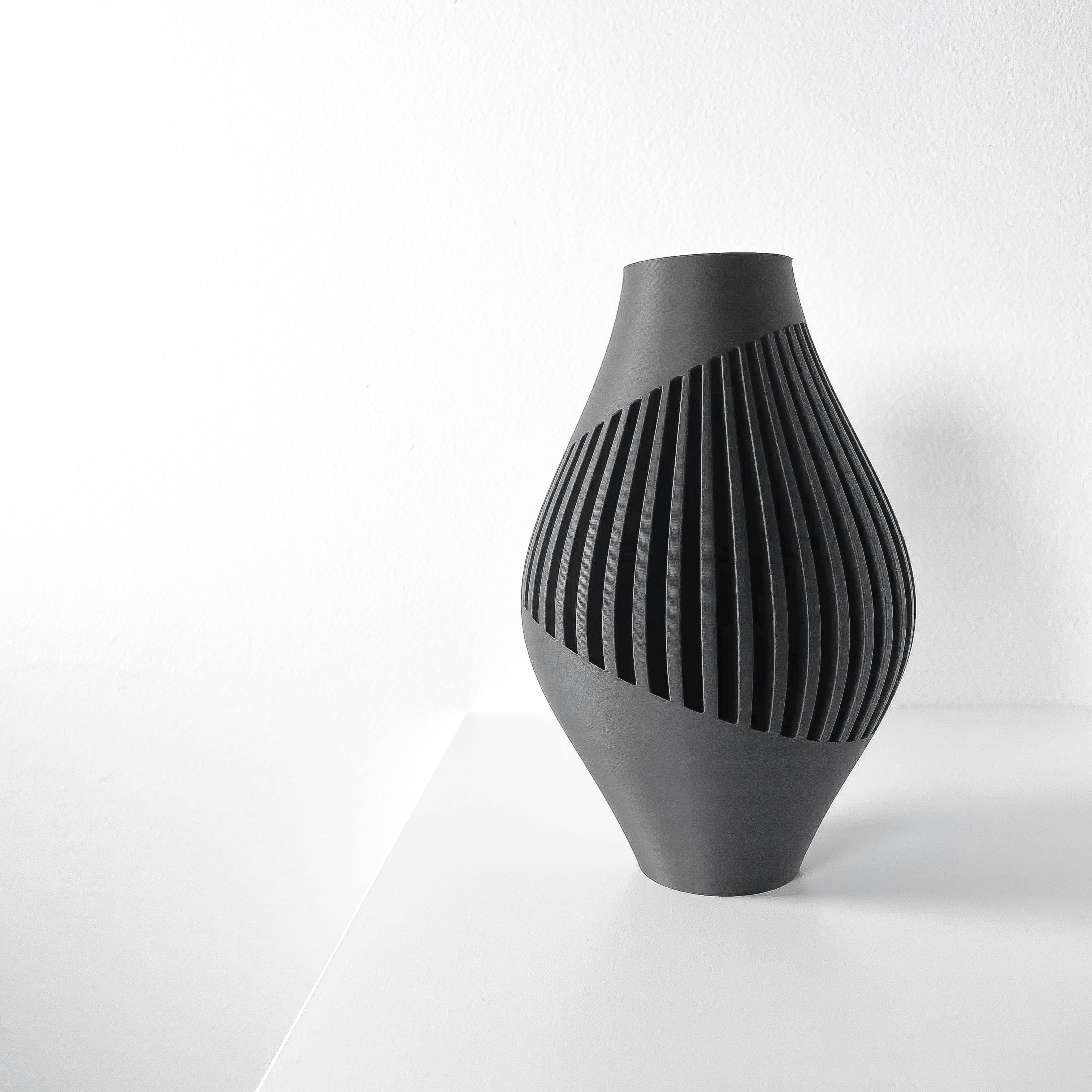 Rinex Vase