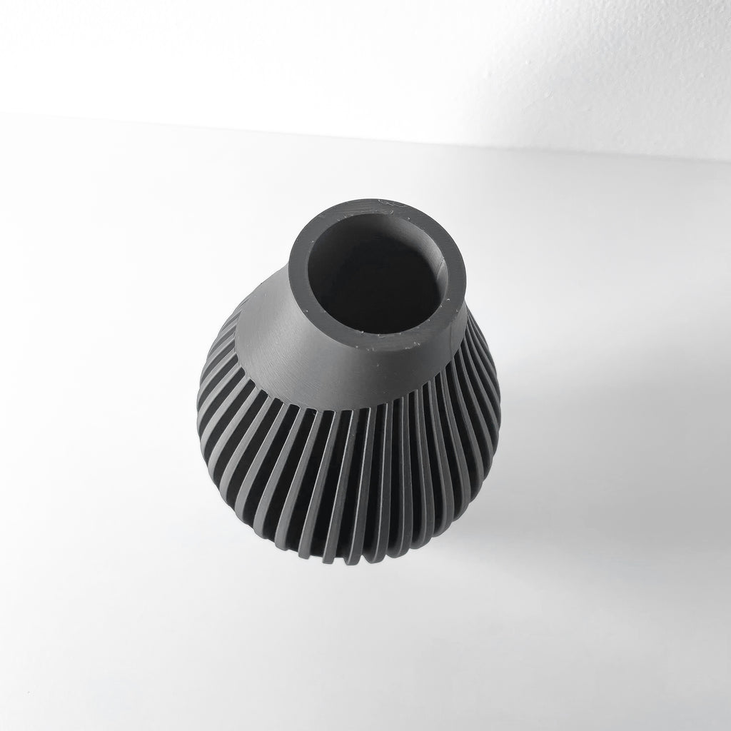 Rinex Vase