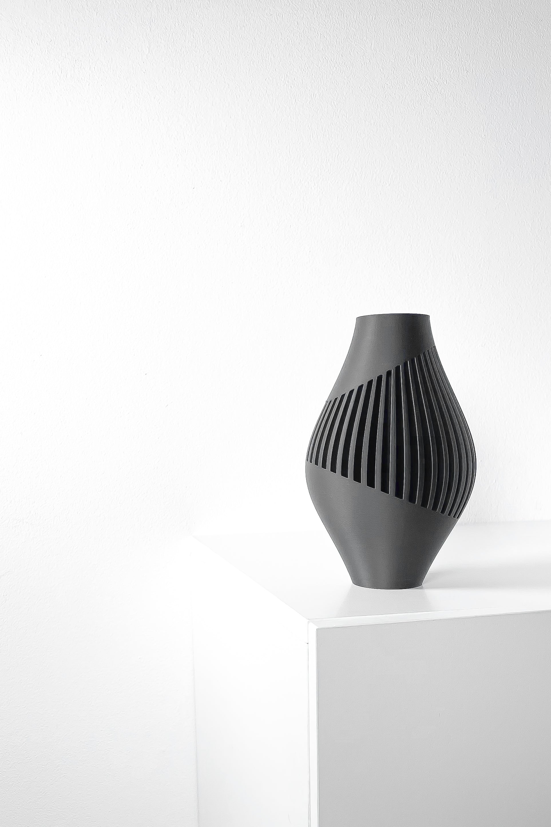 Rinex Vase