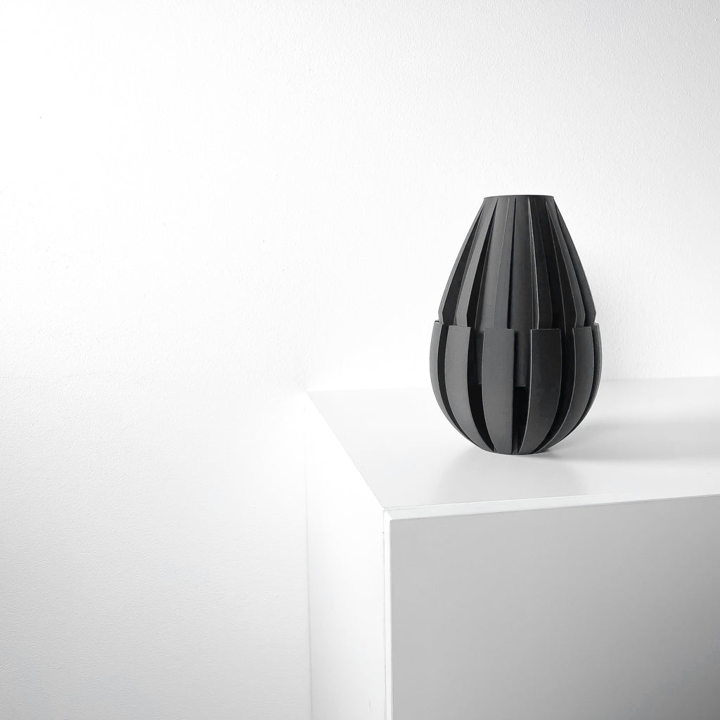 Mivox Vase