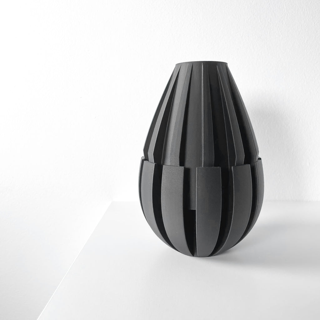 Mivox Vase