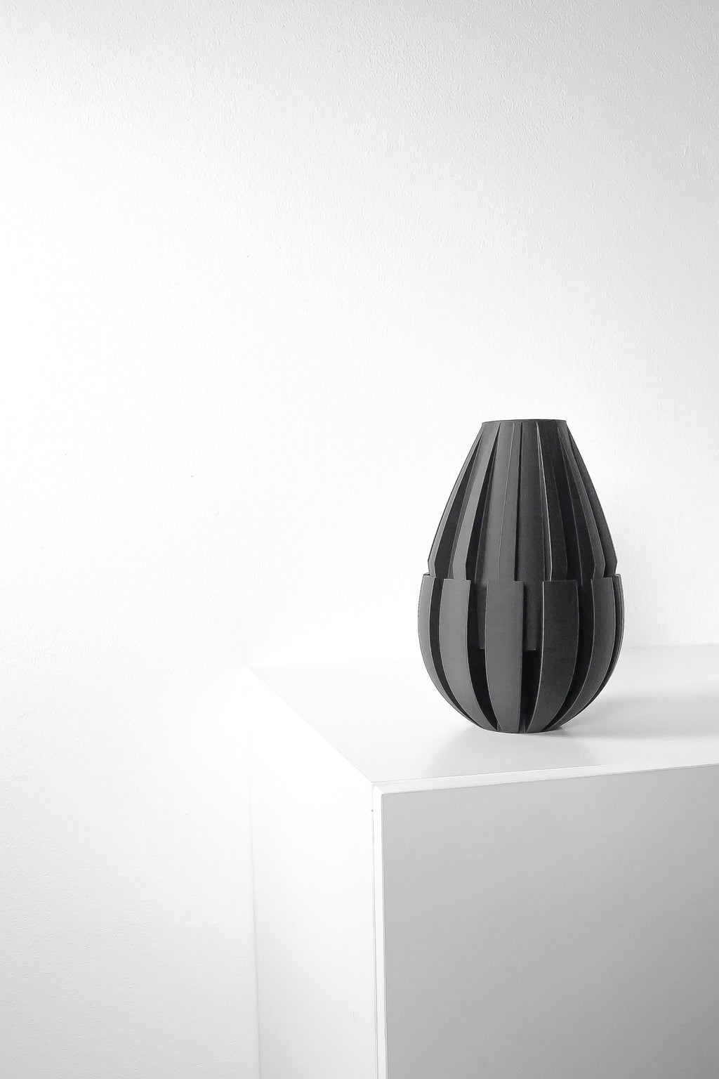 Mivox Vase