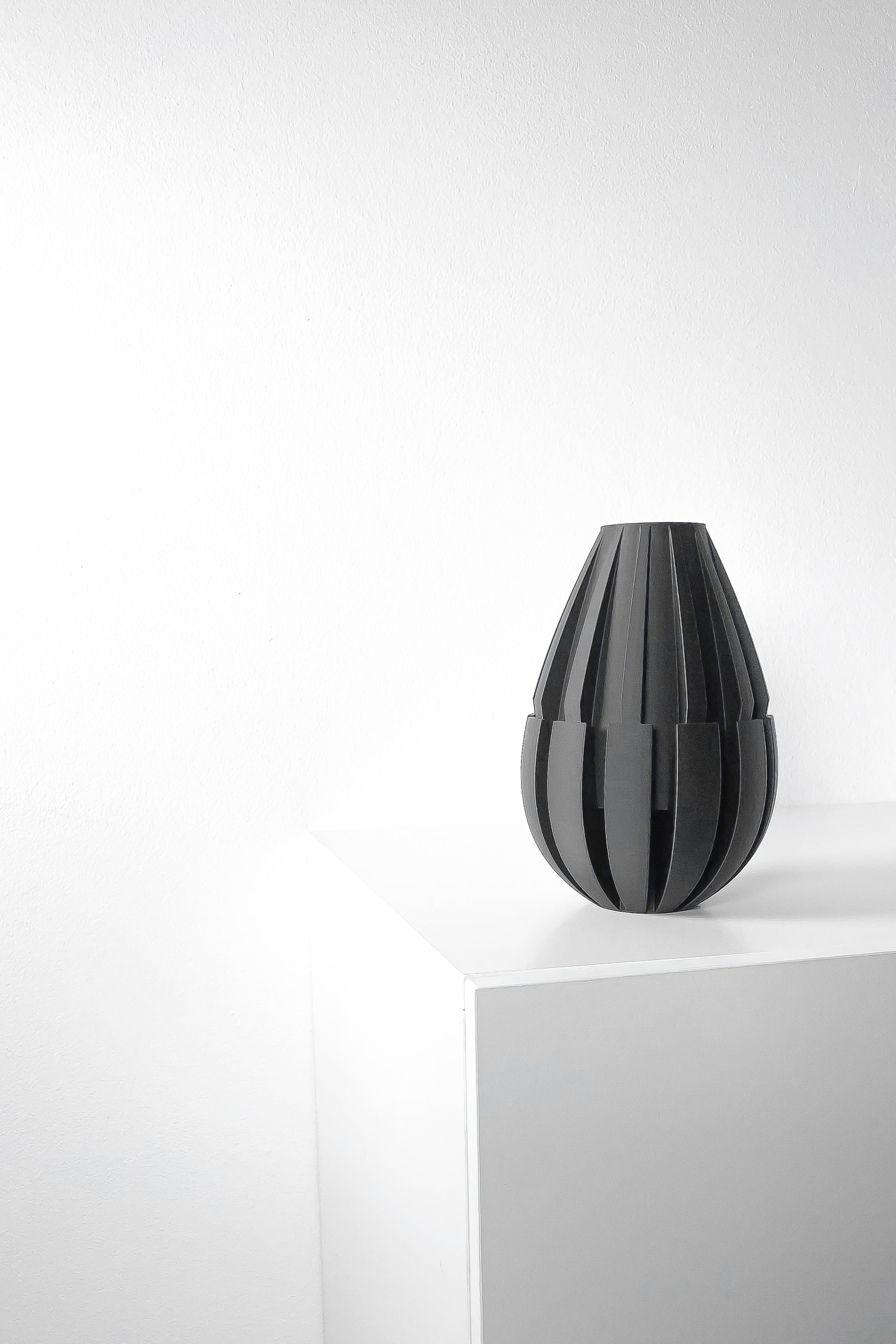 Mivox Vase