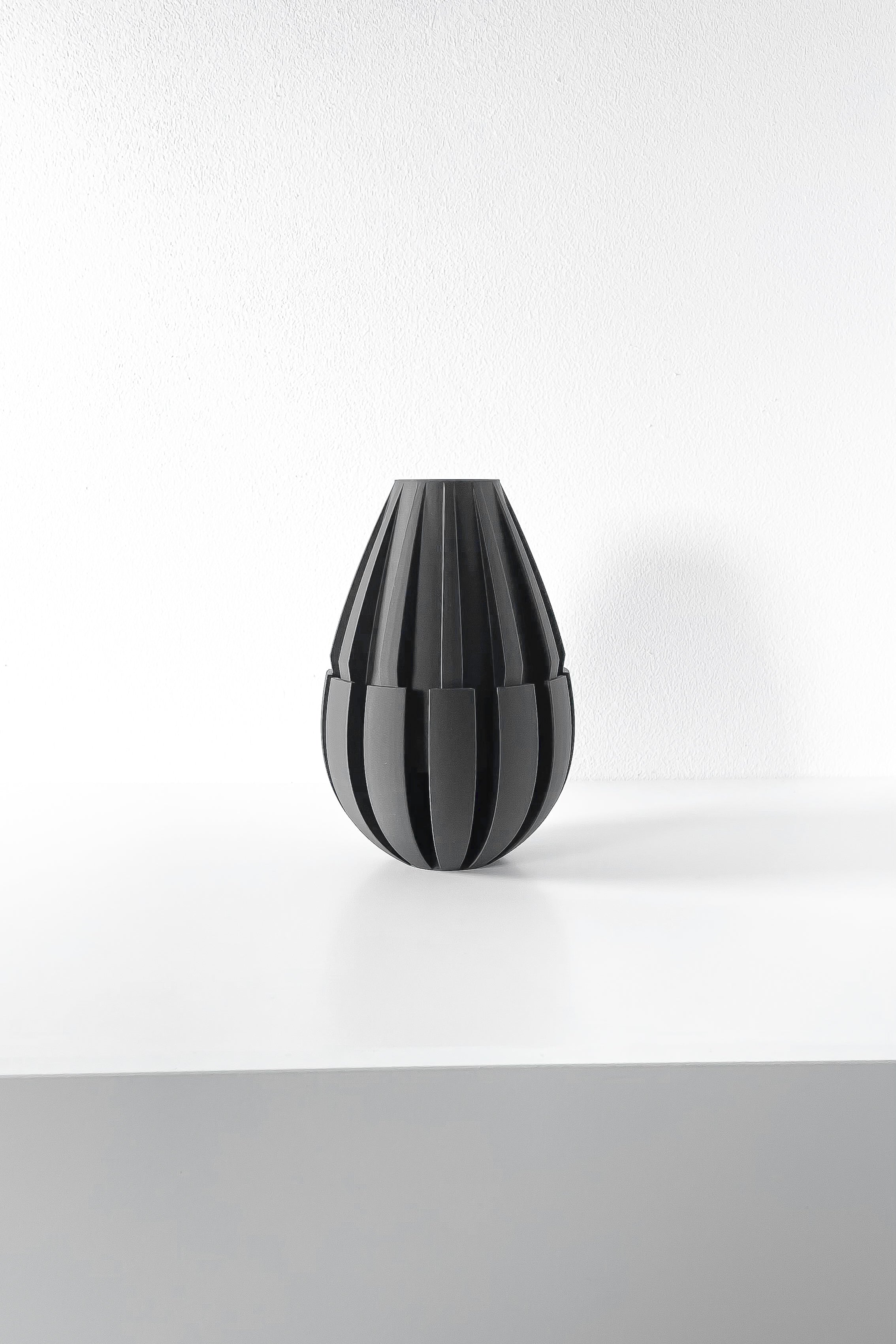 Mivox Vase