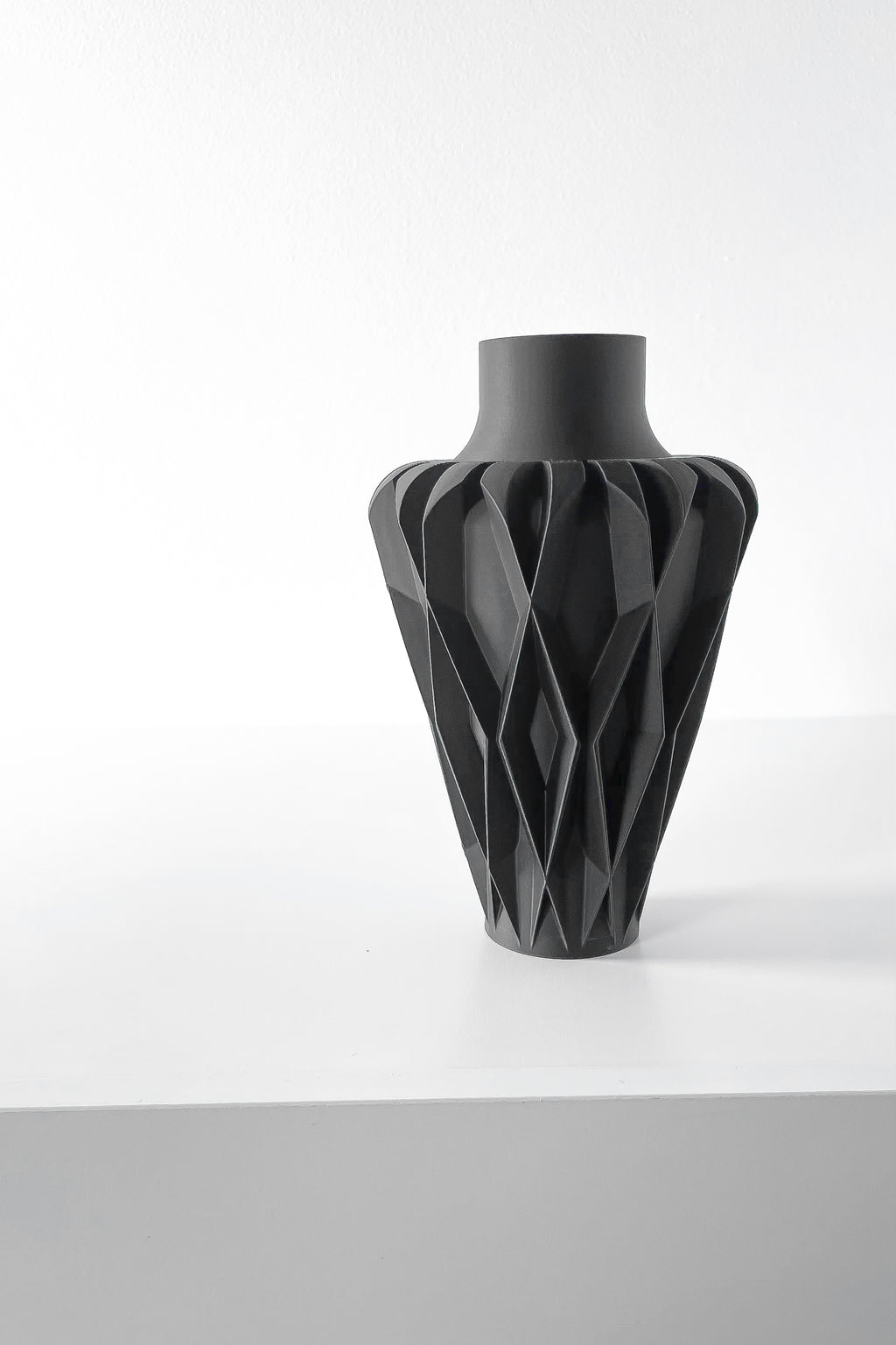 Lunor Vase