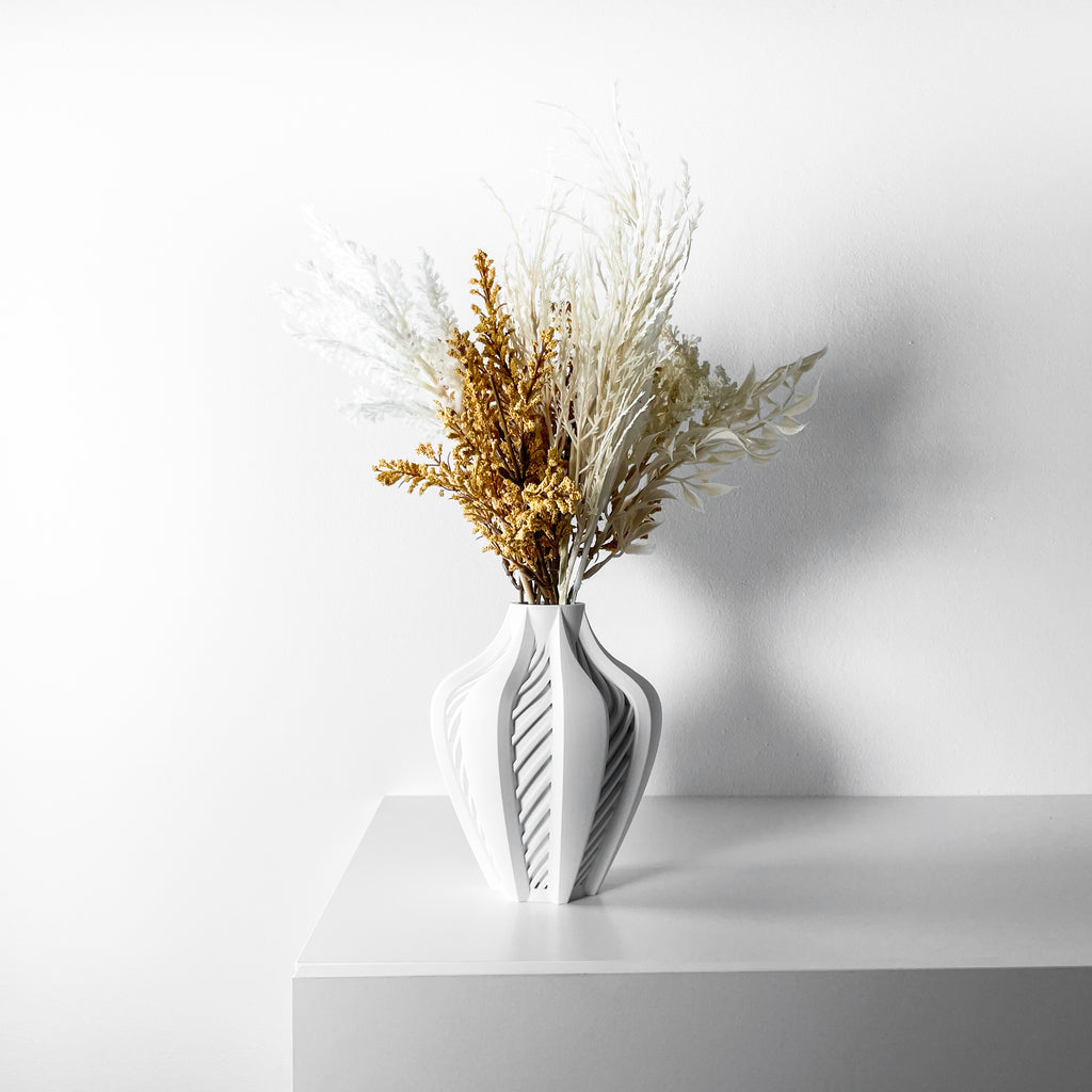 Elvox Vase