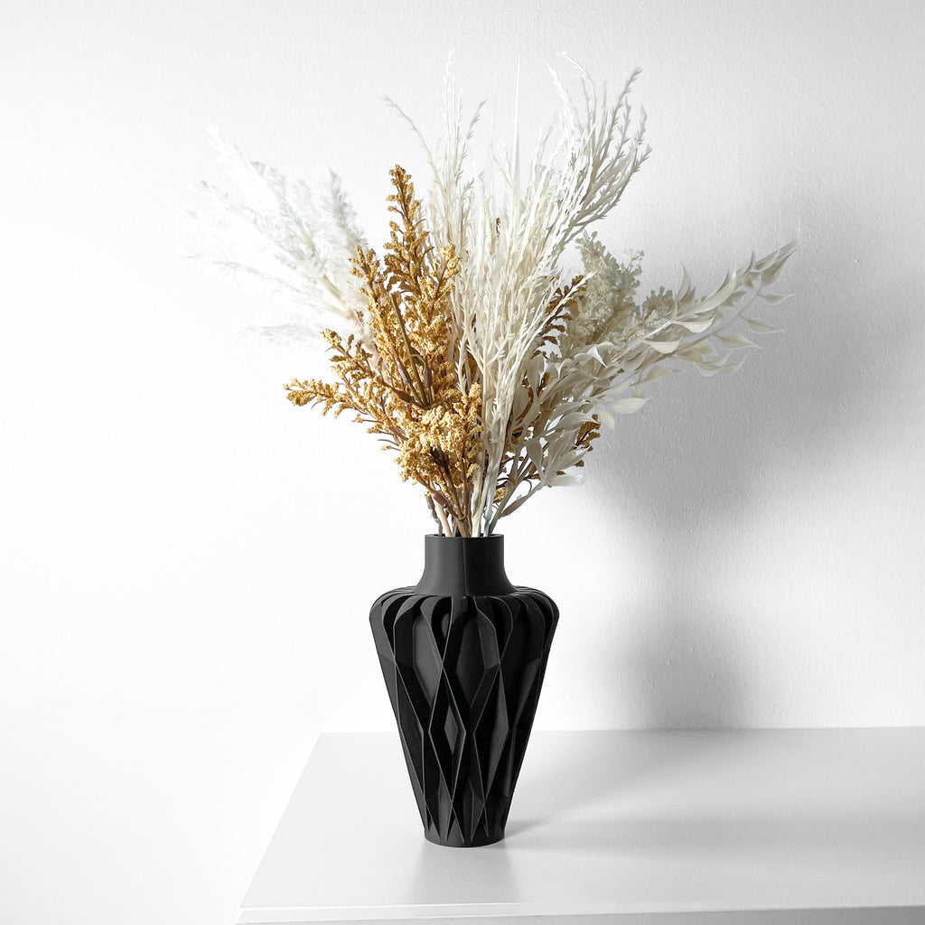 Lunor Vase