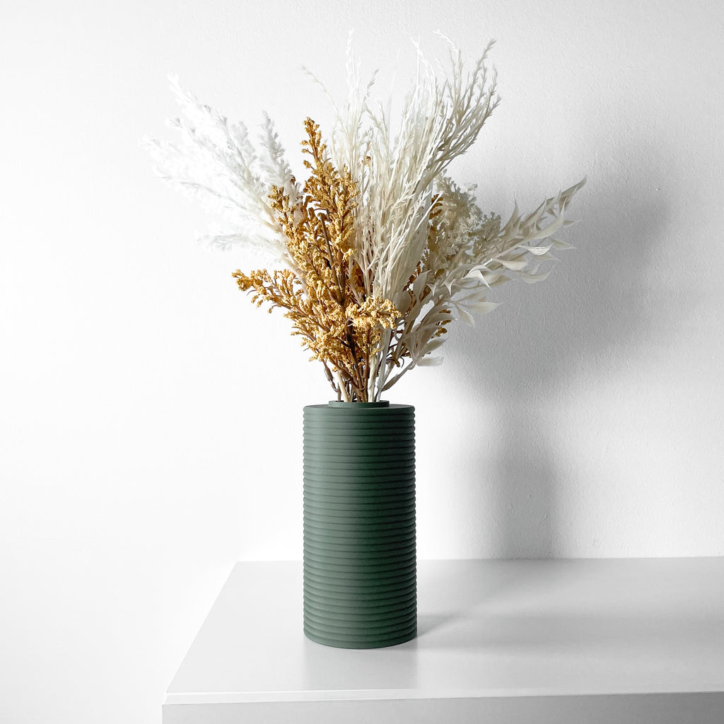 Tolivra Vase