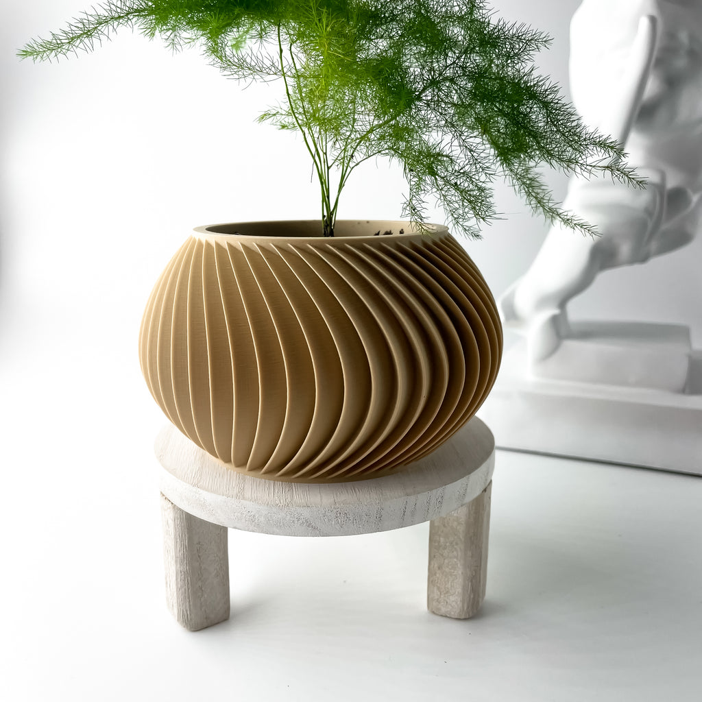 Caleth Planter