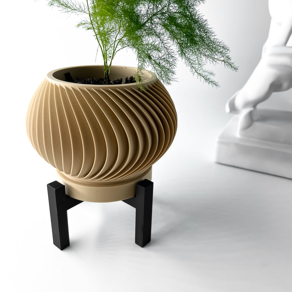 Caleth Planter