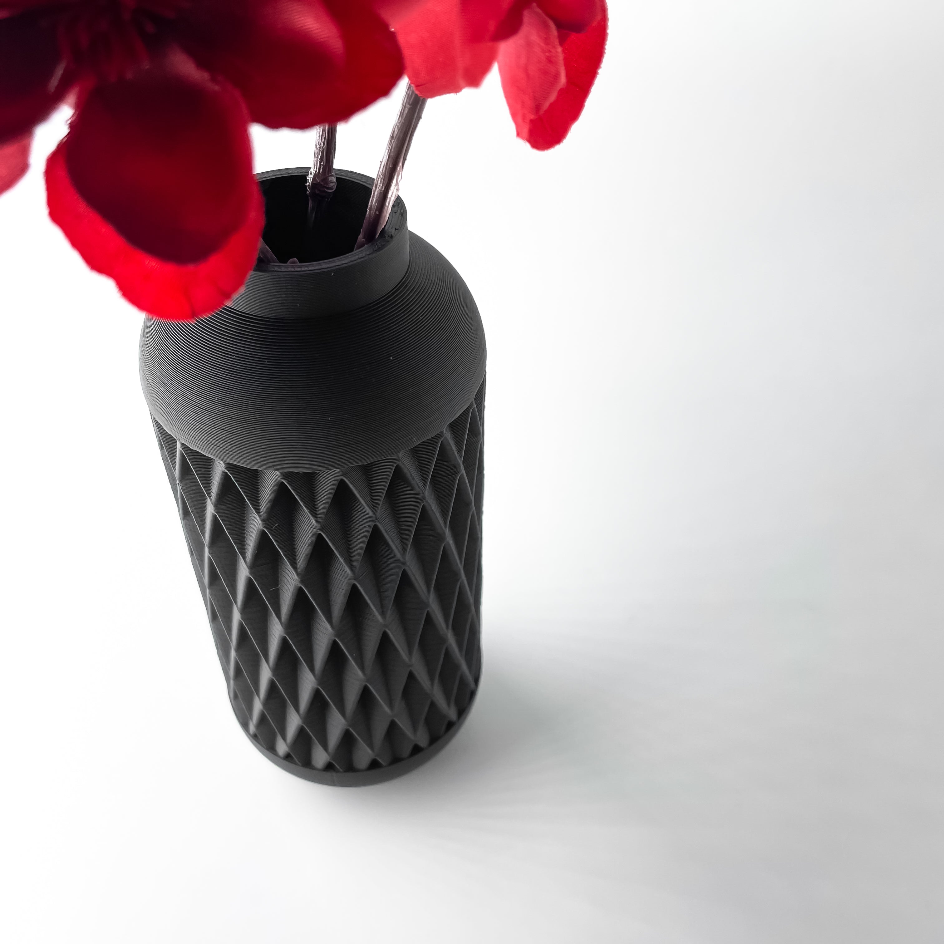 Hesil Vase