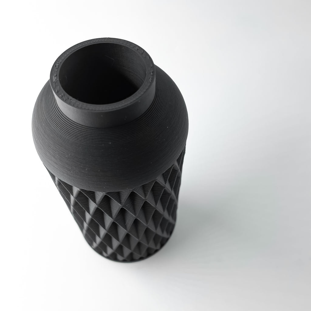 Hesil Vase
