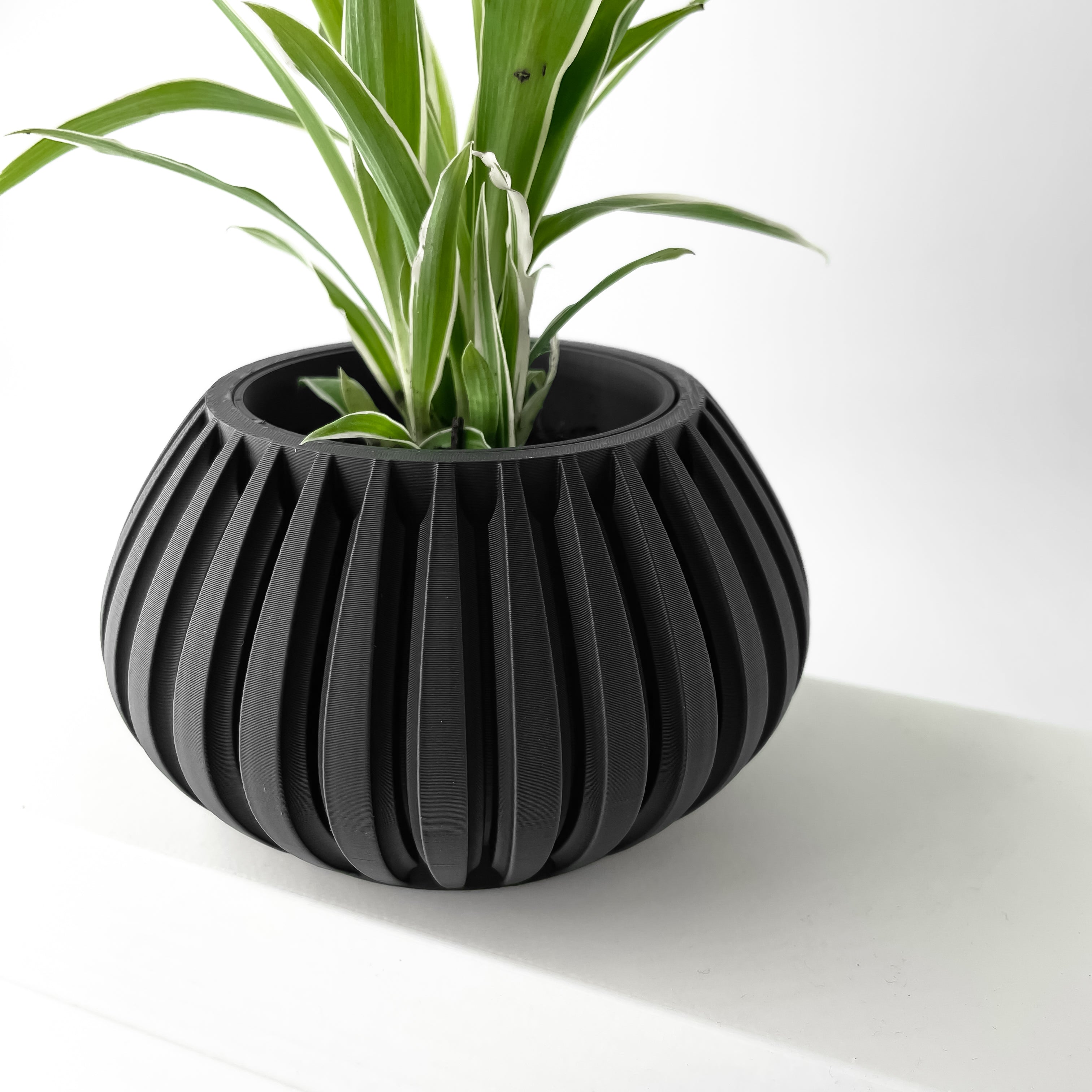 Leno Planter