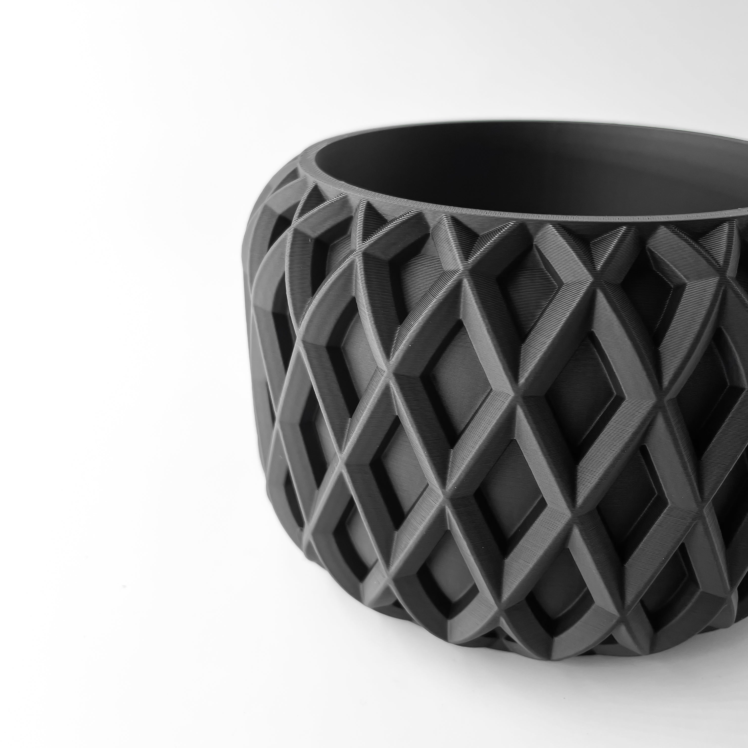 The Kinao Planter Pot