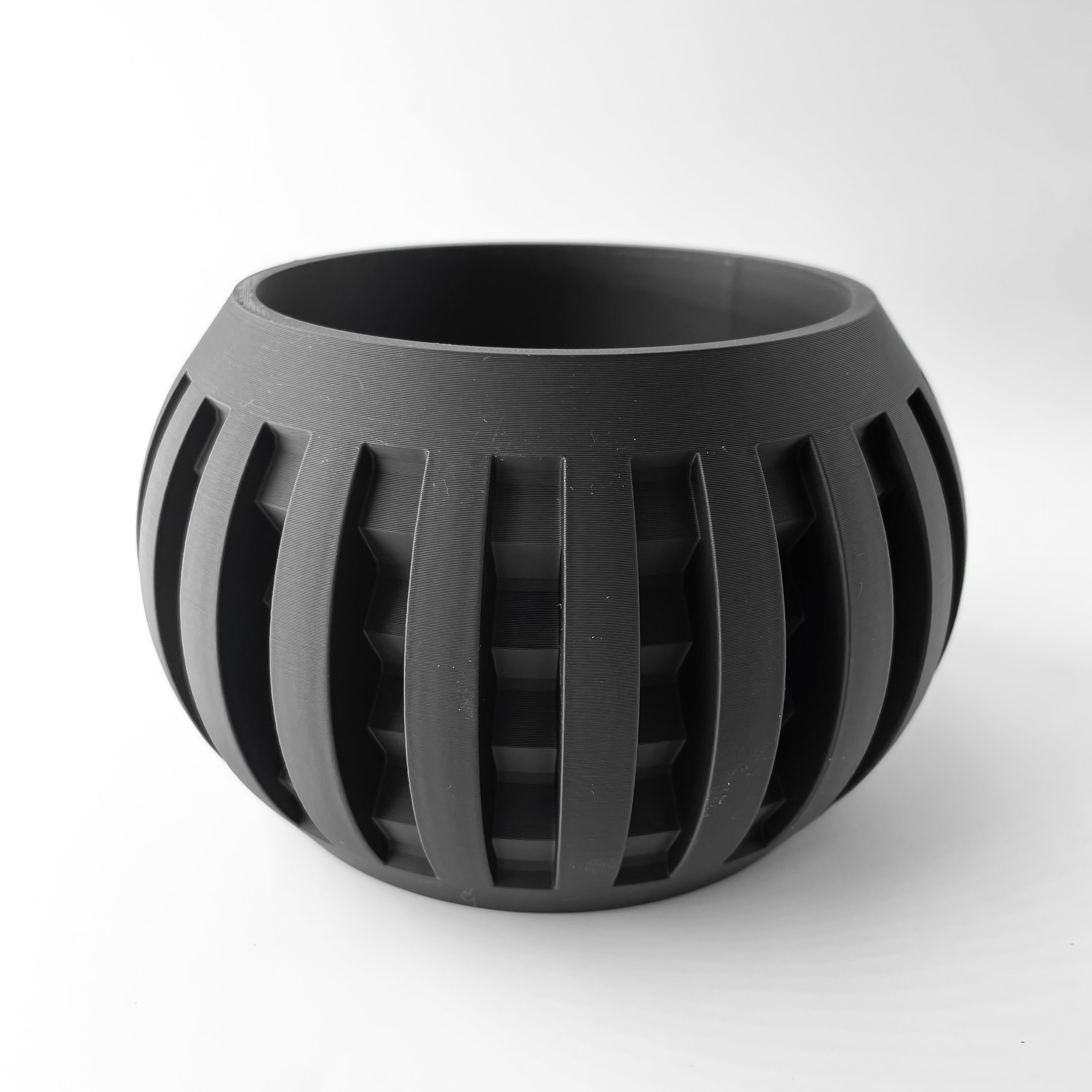 The Amada Planter Pot