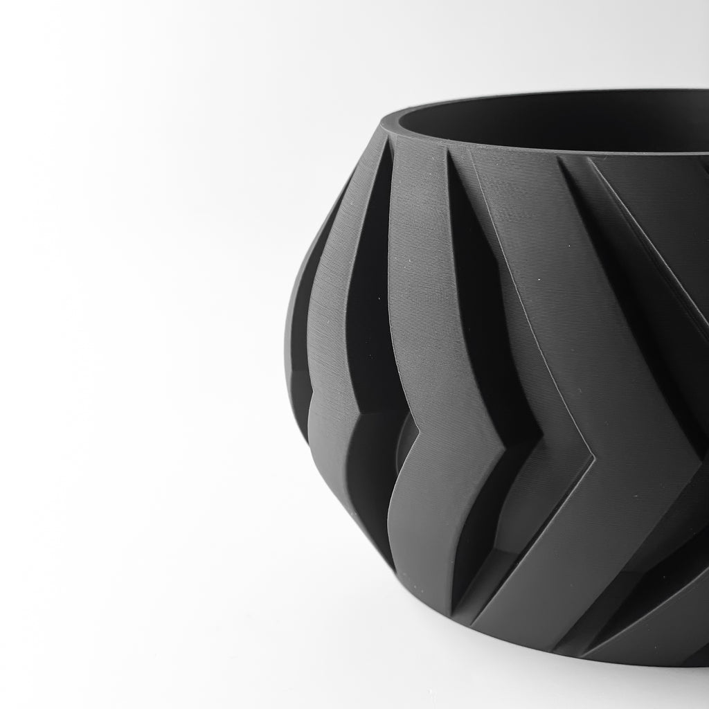 The Manse Planter Pot