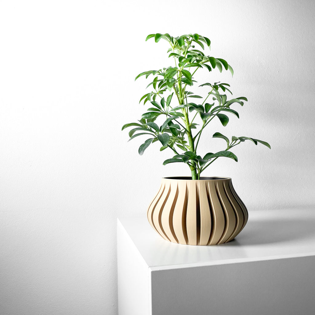 Toril Planter