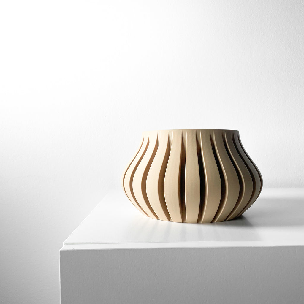 Toril Planter