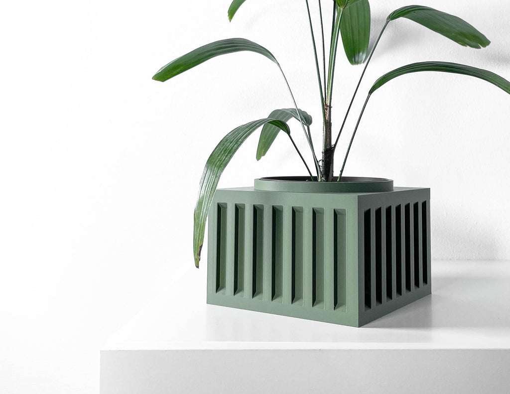 Larix Planter