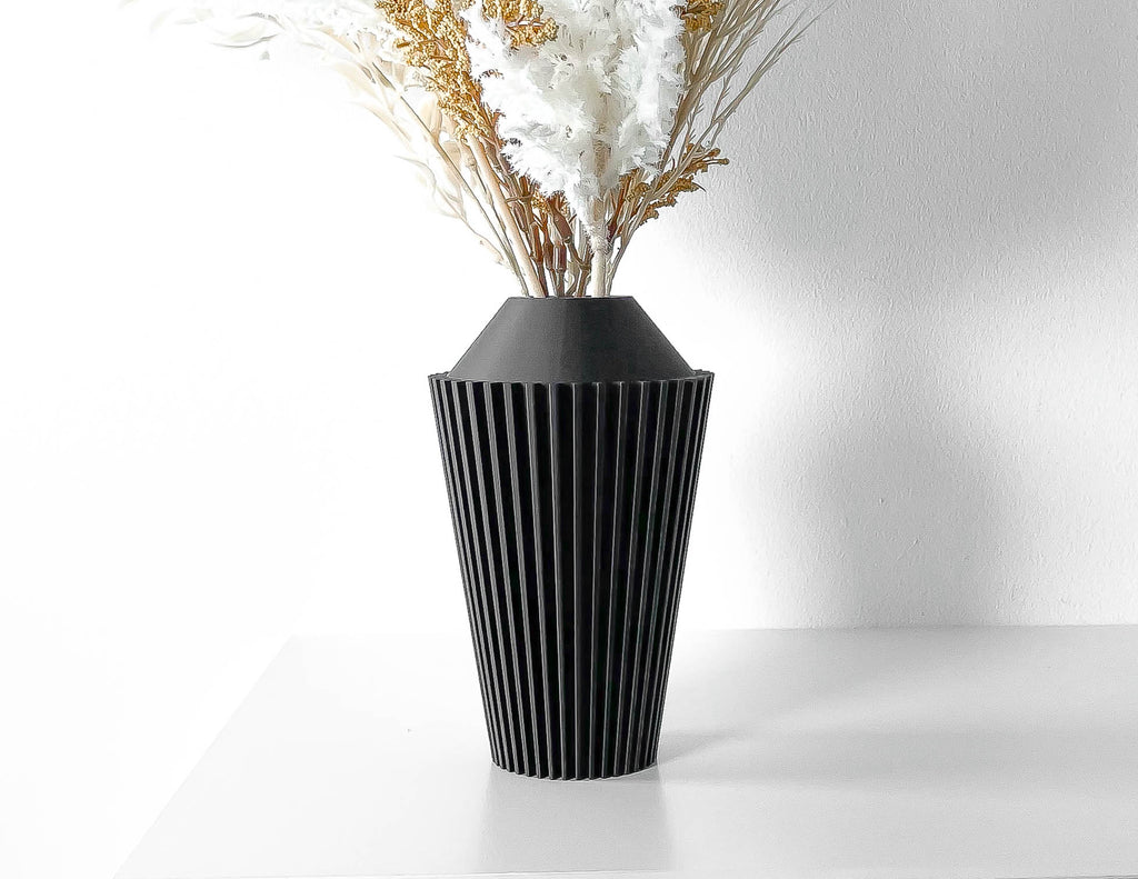 Riveno Vase